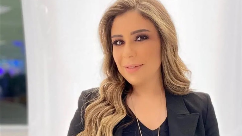 من هي مقدمة برنامج من المصدر؟ كم يبلغ عمر سارة دندراوي؟